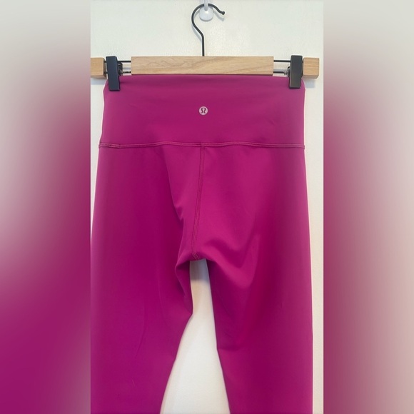 Lululemon Wunder train leggings , sz 6 - Picture 7 of 10